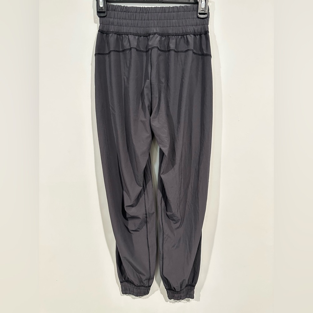 lululemon athletica Sun Setter High Rise Joggers Size 2 - Picture 4 of 6